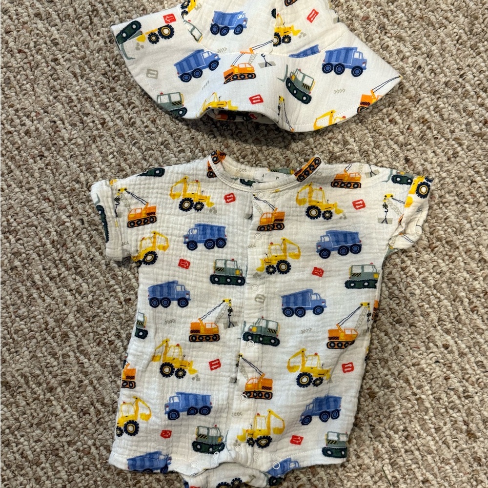 Angel Dear Construction Print Bodysuit and Hat Set